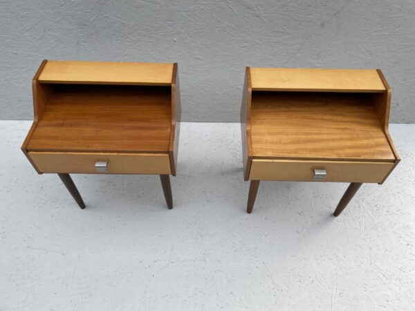 2 Mid Century maple bedside tables - Image 5