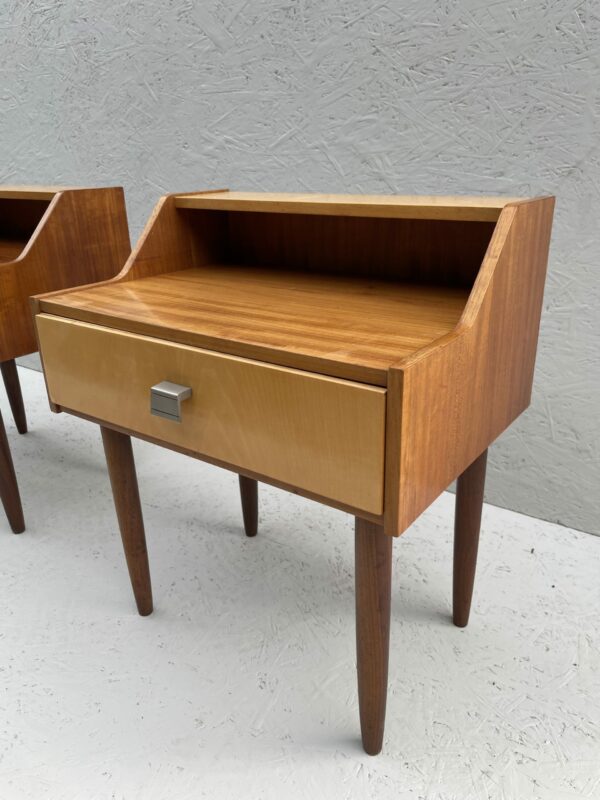 2 Mid Century maple bedside tables - Image 4