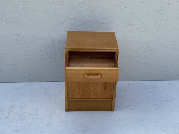 Mid Century G Plan E Gomme, Danish Style, Oak Bedside Cabinet - Image 3