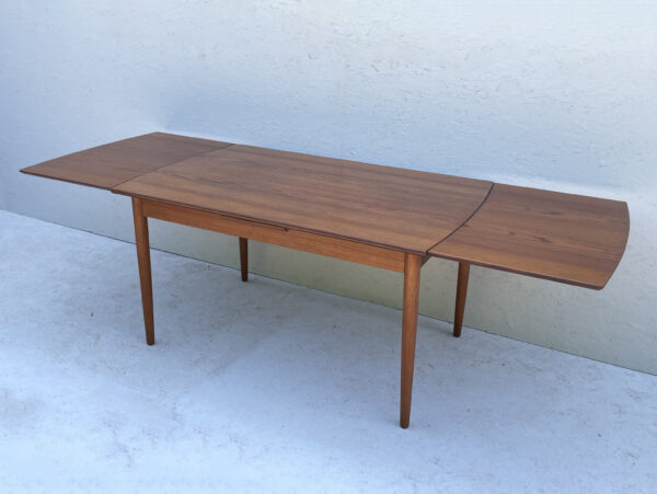 Extendable Mid Century Danish Teak Dining Table - Image 7