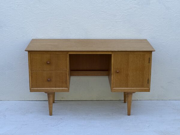 Mid Century Light Oak Desk - Image 2