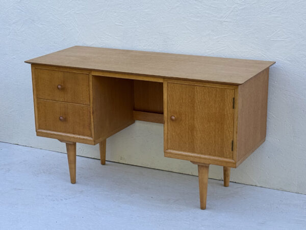 Mid Century Light Oak Desk - Image 3